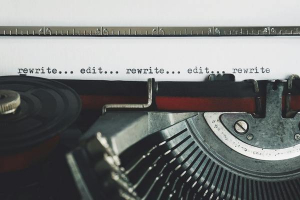 perbedaan content writer dan copywriter